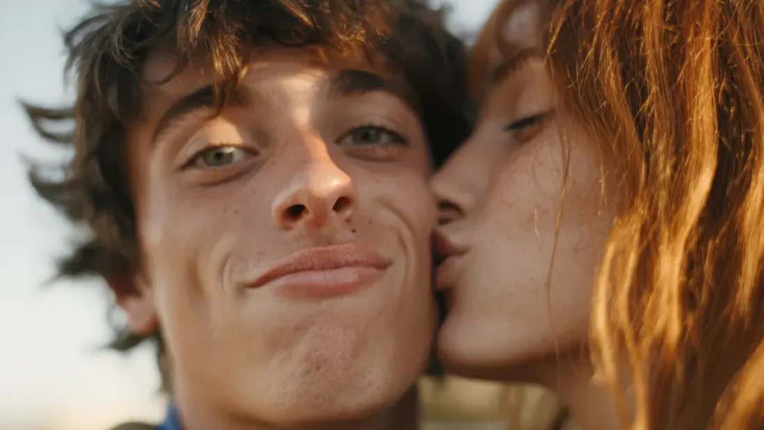 “I Love You So Much”: Love Bombing Examples and Spotting the Signs