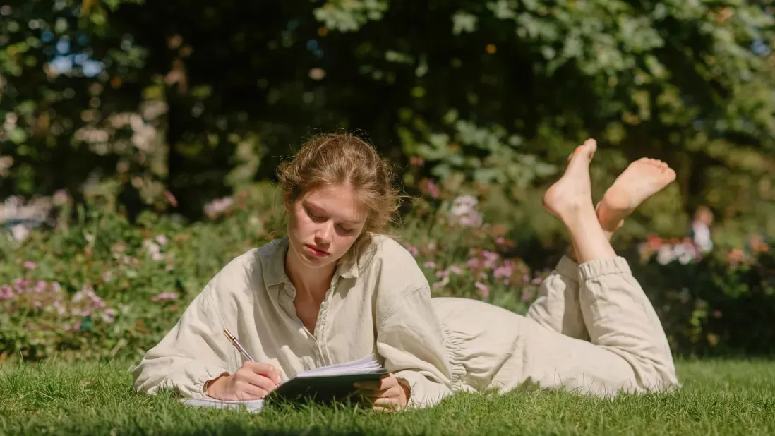 How Daily Self-Reflection Habits Can Change The Way You Think