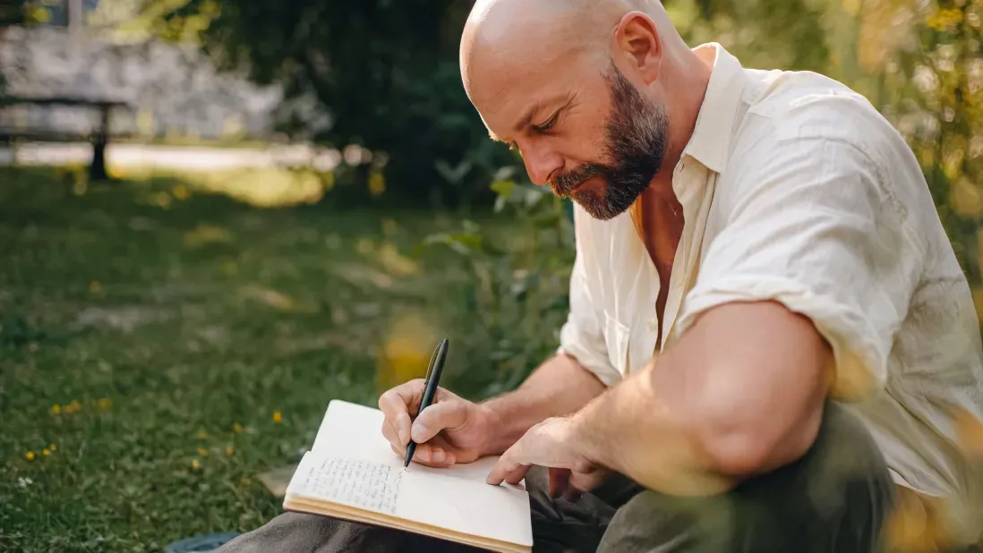 Tired of Overthinking? Try These Gentle Self-Reflection Prompts