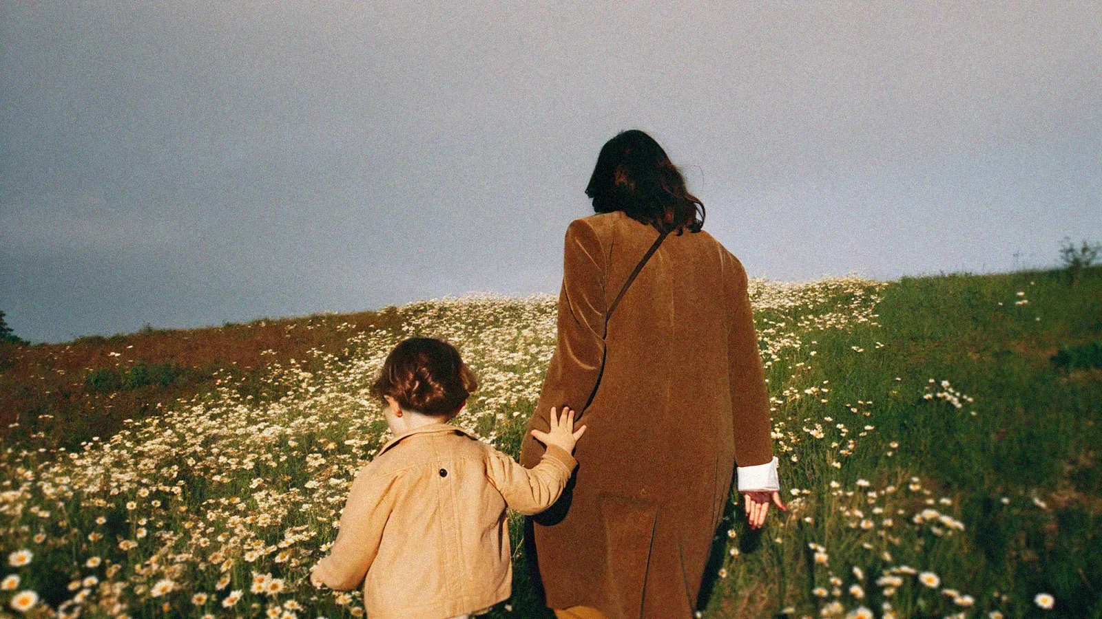Signs of Childhood Trauma in Adulthood