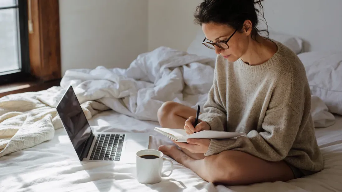 Wisey vs. Liven: Which Self-Discovery App Is Best For You?