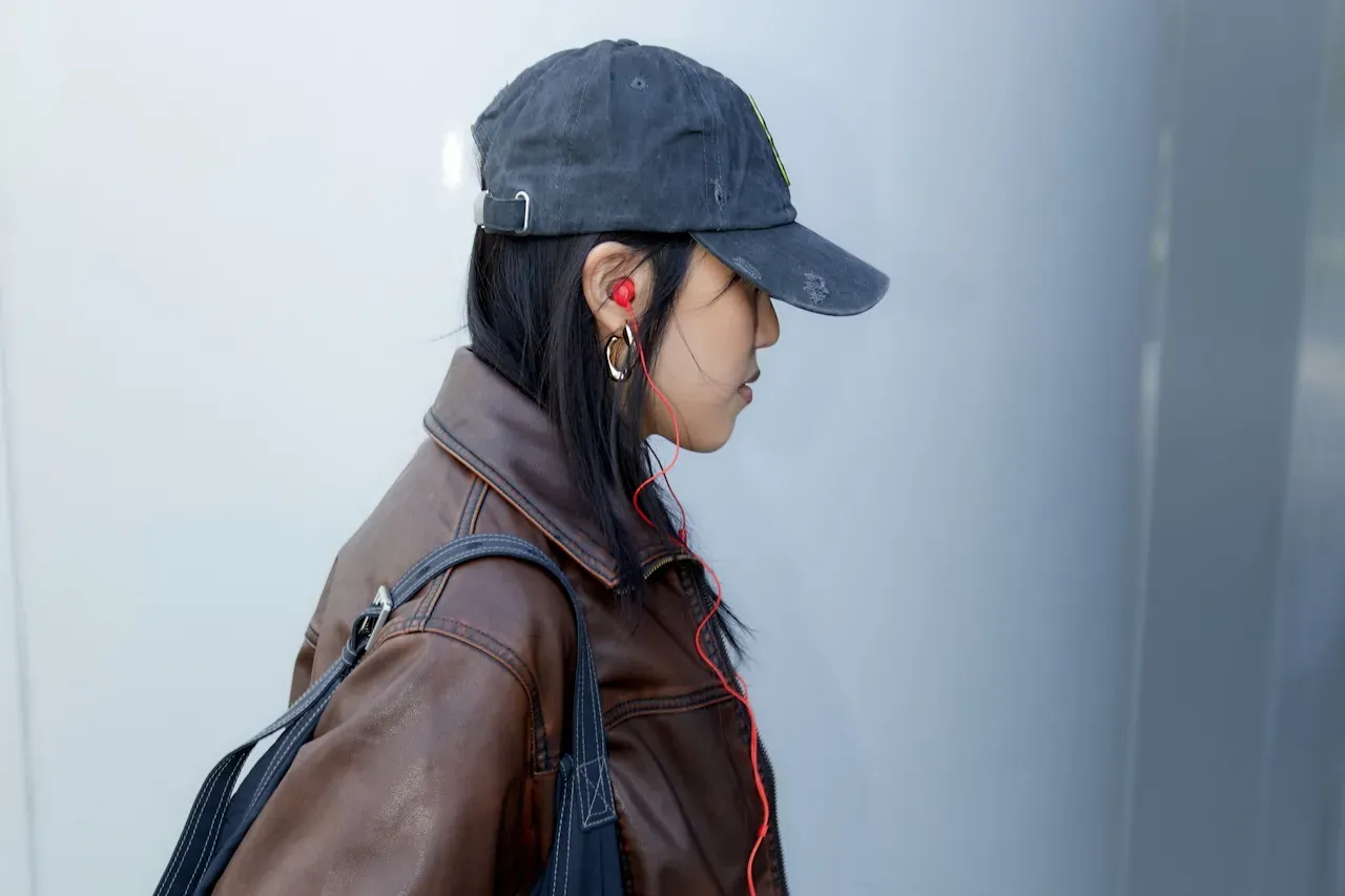 The Best Self-Help Podcasts to Liven Up Your Mood and Motivation 